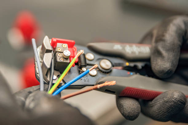 Best Electrical Installation Contractor  in Luxemburg, WI