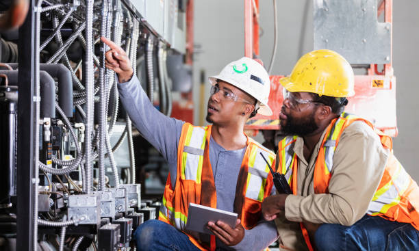 Best Electrical Contractors for Businesses  in Luxemburg, WI
